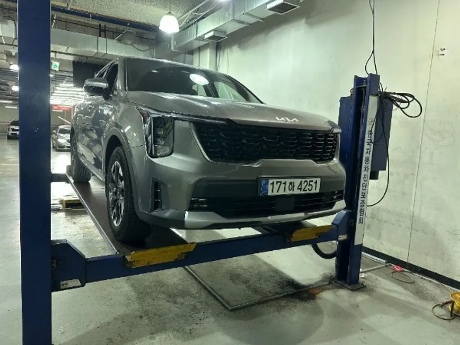 Kia Sorento — фото 1
