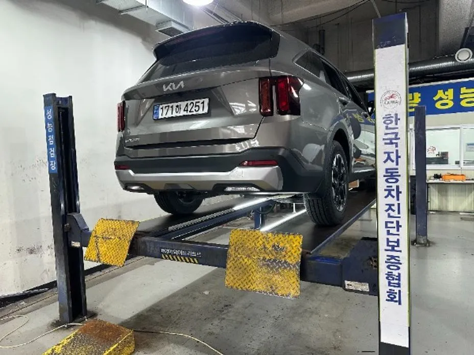 Kia Sorento — фото 2