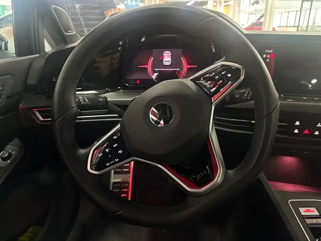 Volkswagen Golf GTI — фото 3