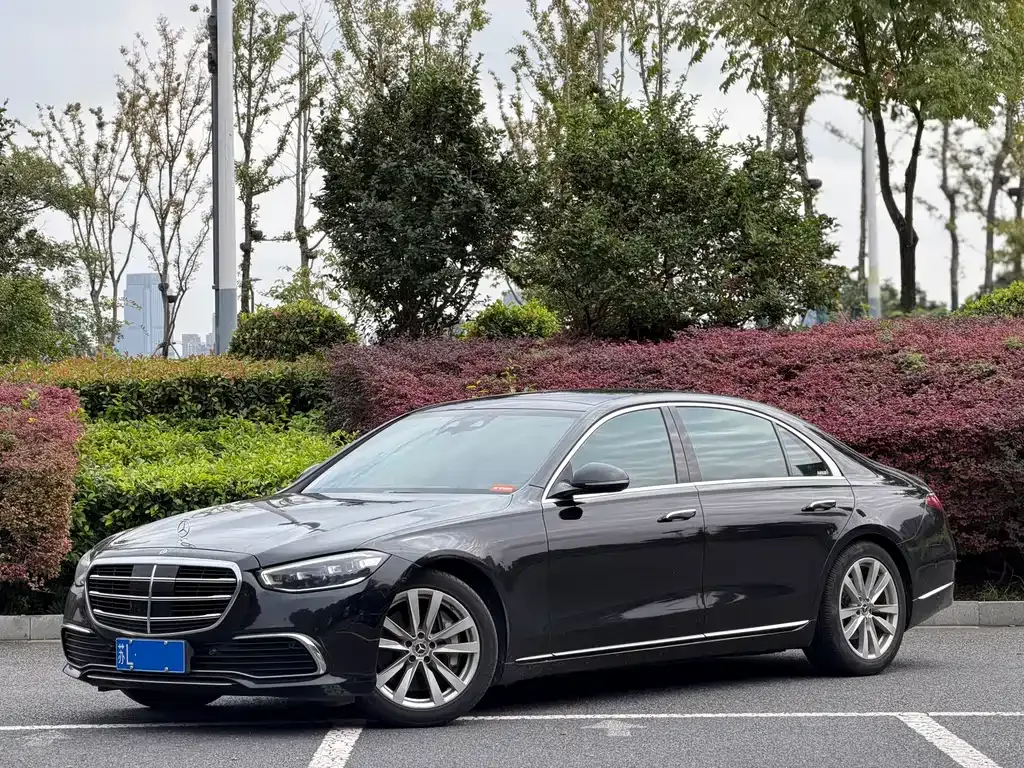 Mercedes-Benz S-Class — фото 1