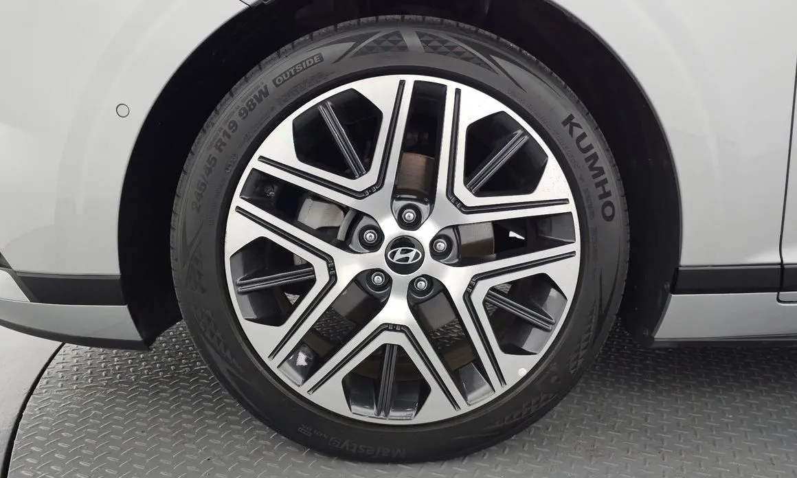 Hyundai Grandeur — фото 5