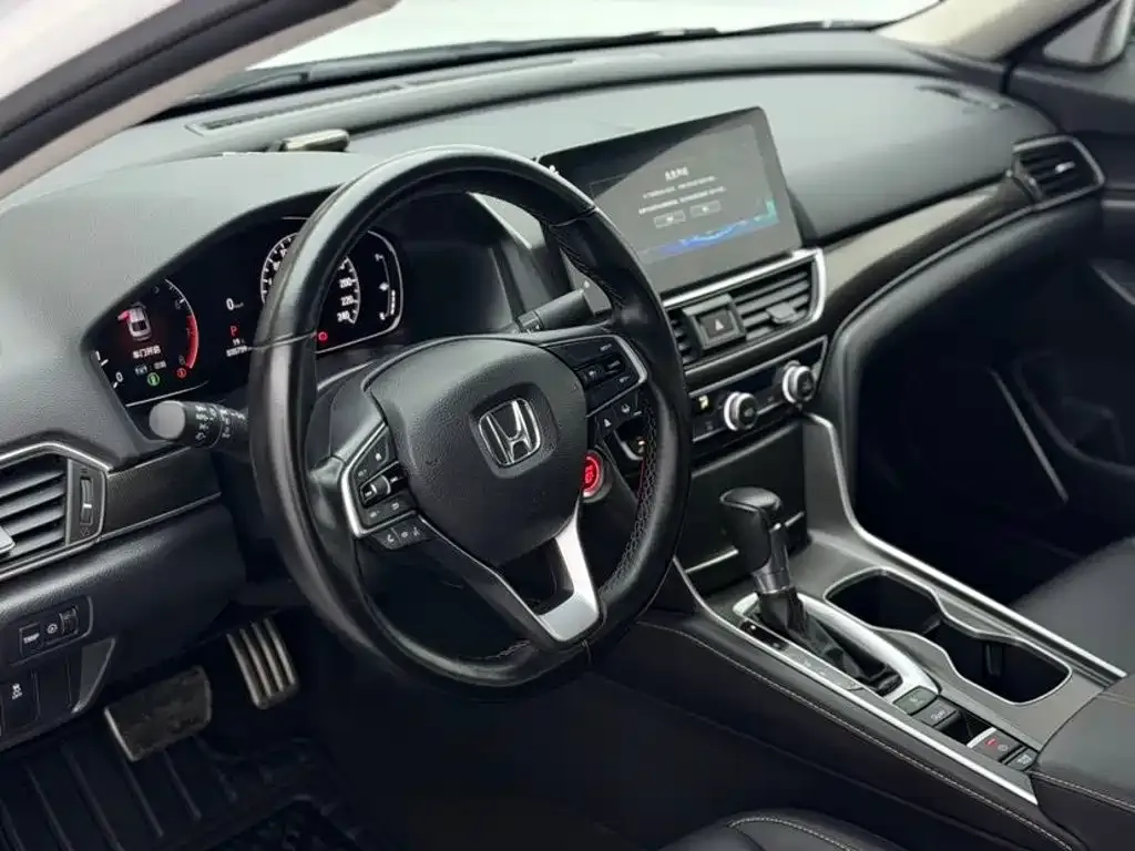 Honda Accord — фото 4