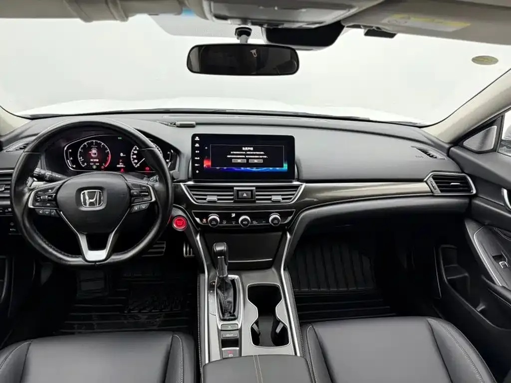 Honda Accord — фото 6