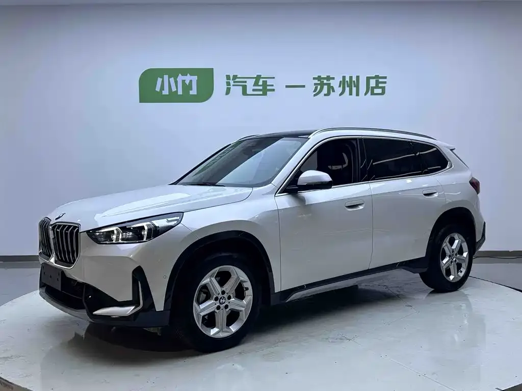 BMW X1 — фото 1