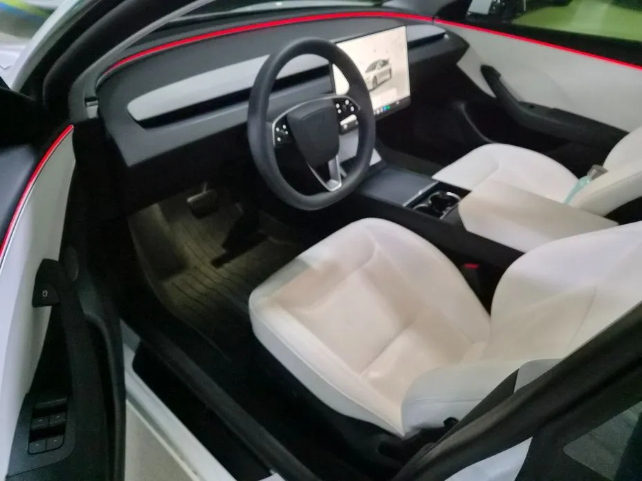 Tesla Model 3 — фото 2