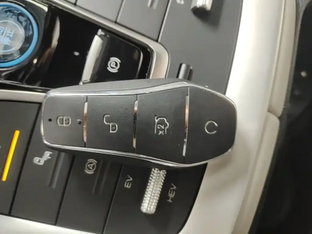 BYD Pro New Energy — фото 2