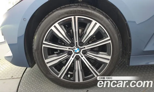 BMW 3-Series — фото 10