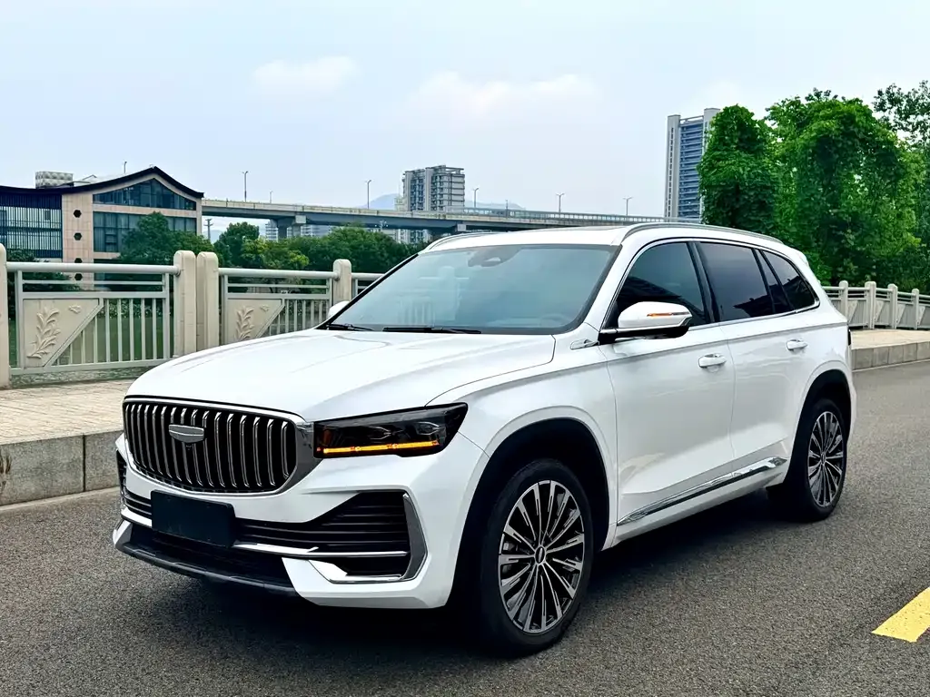 Geely Xingyue L — фото 1