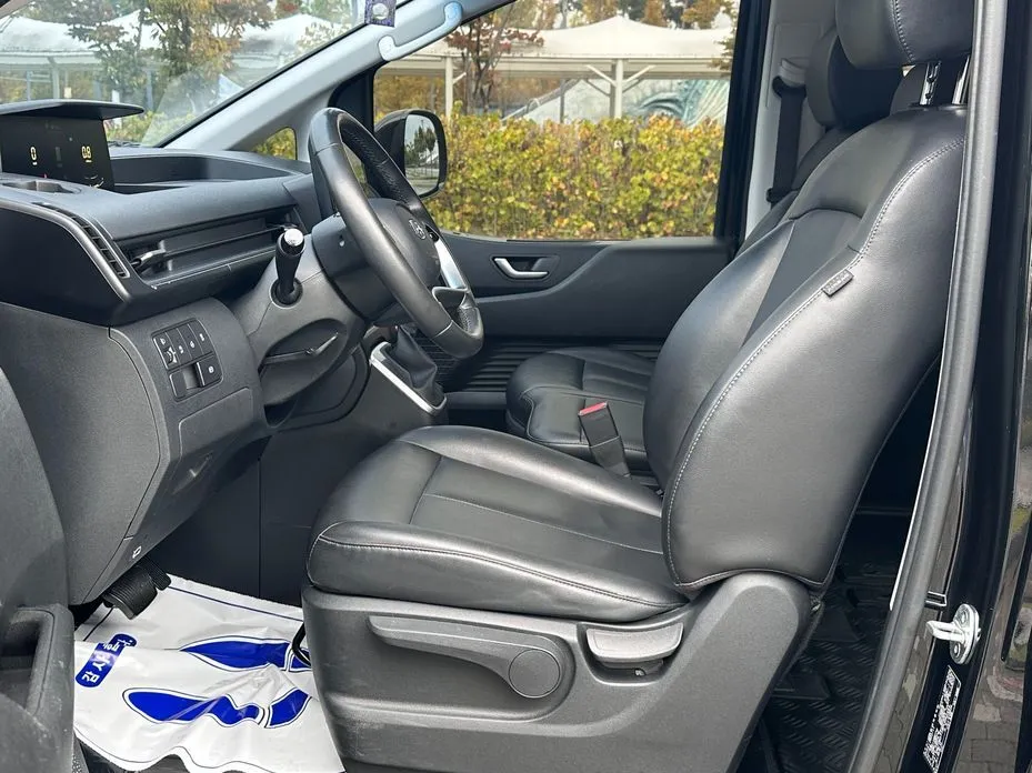 Hyundai Staria — фото 2