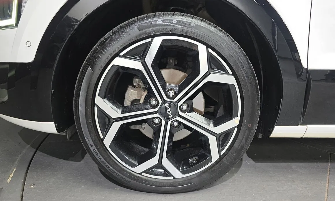 Kia Niro — фото 10