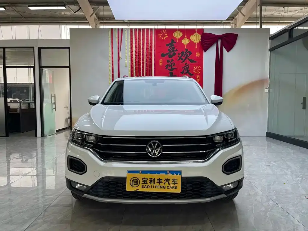 Volkswagen T-Roc — фото 4