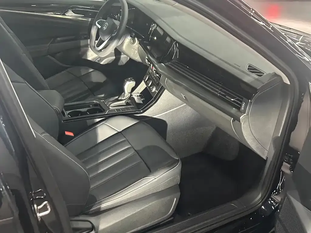 Volkswagen Passat — фото 3