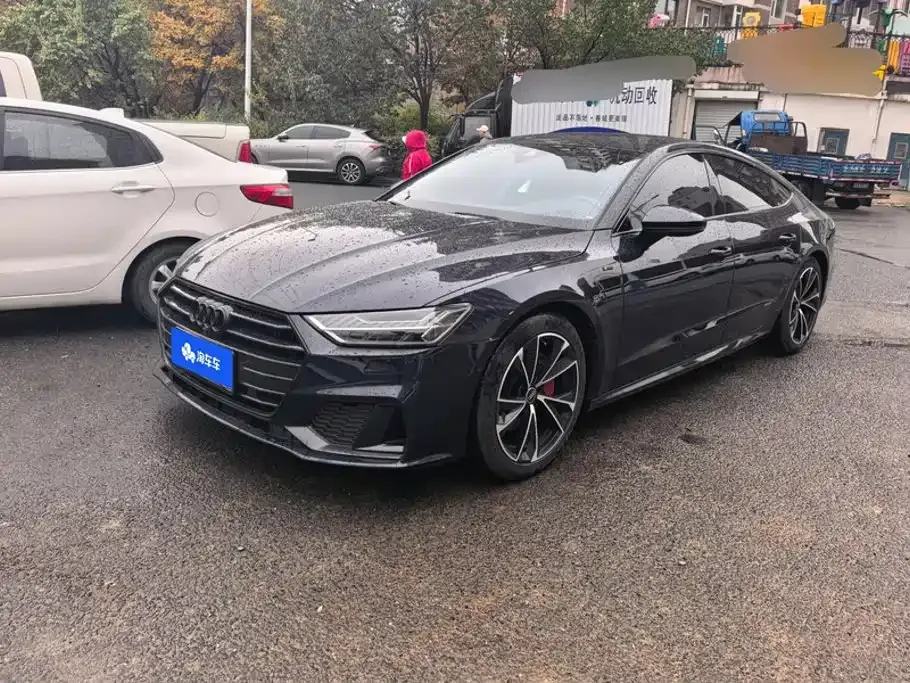 Audi A7 — фото 1