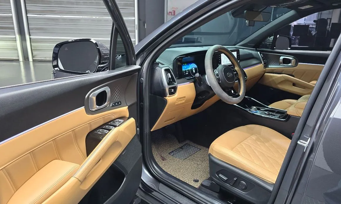 Kia Sorento — фото 8