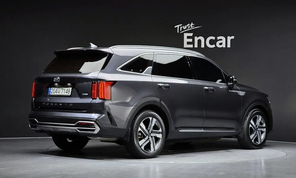 Kia Sorento — фото 10