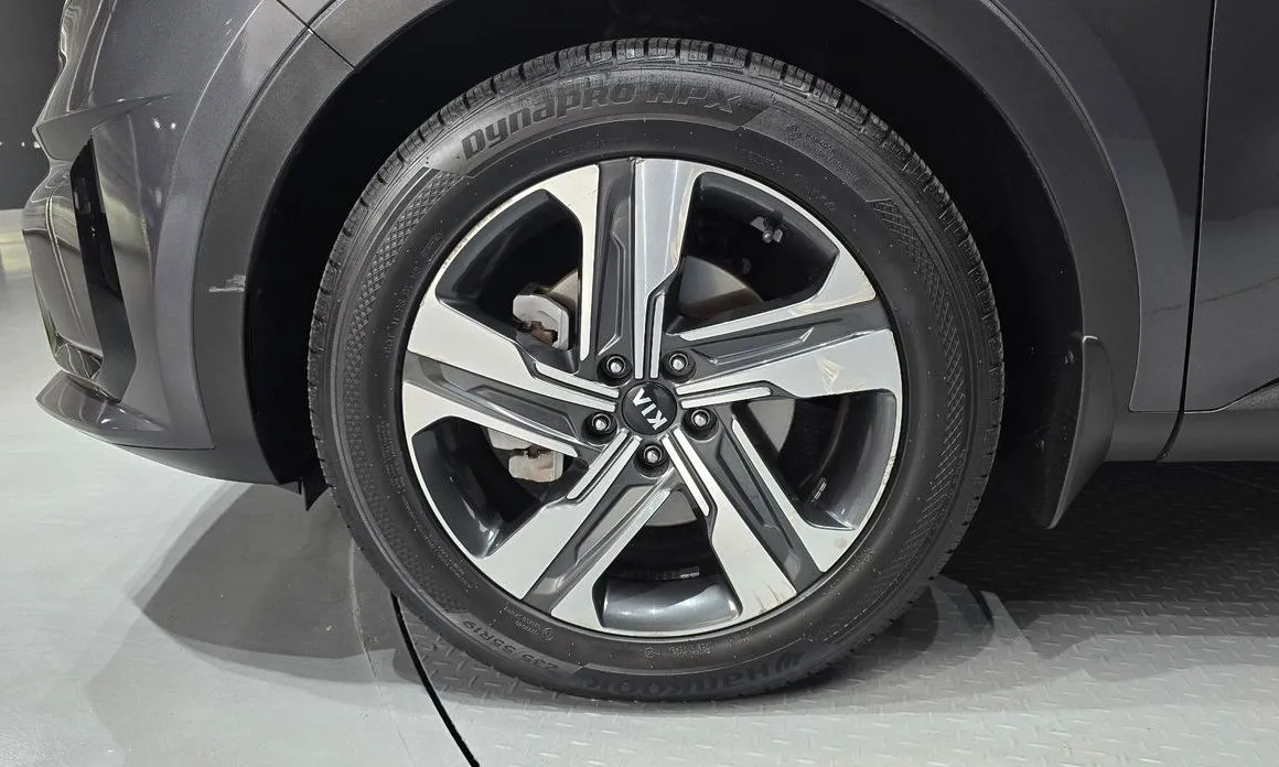 Kia Sorento — фото 7