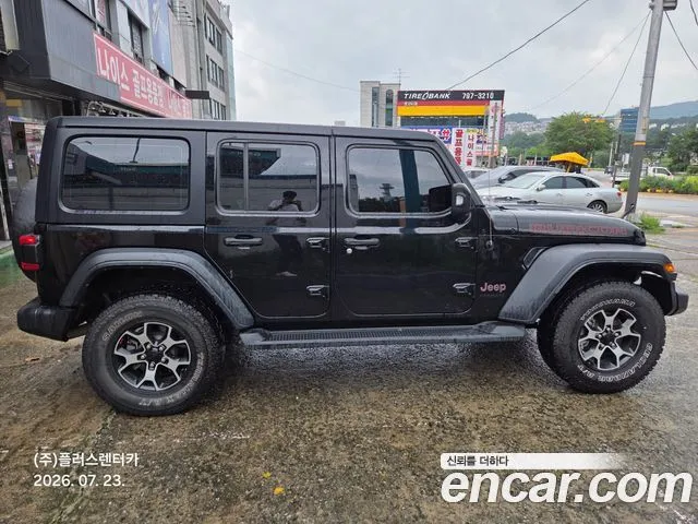 Jeep Wrangler — фото 9