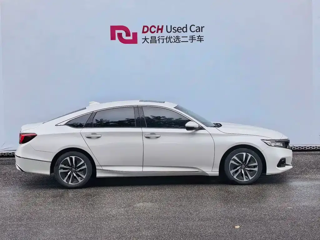 Honda Accord — фото 10
