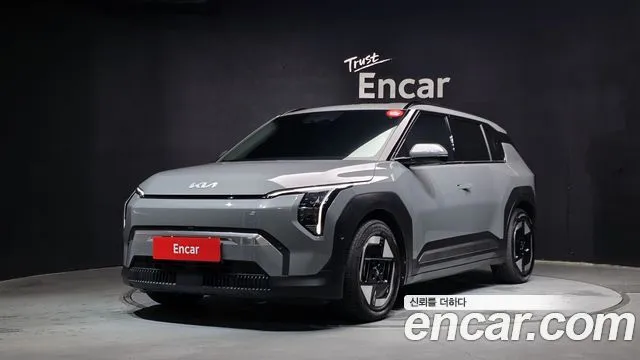 Kia EV3 — фото 1