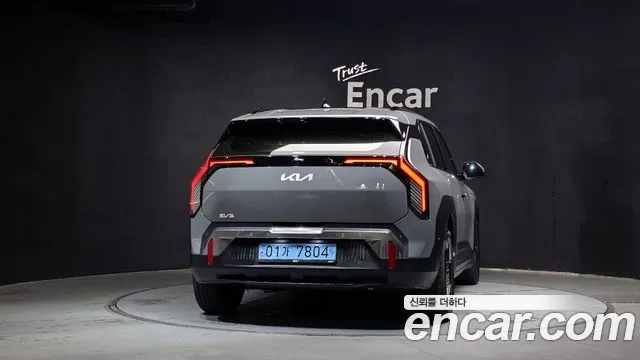Kia EV3 — фото 4