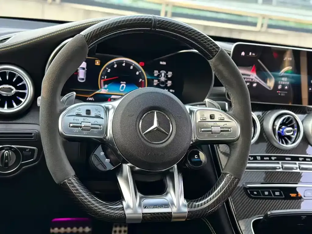 Mercedes-Benz GLC Coupe AMG — фото 6