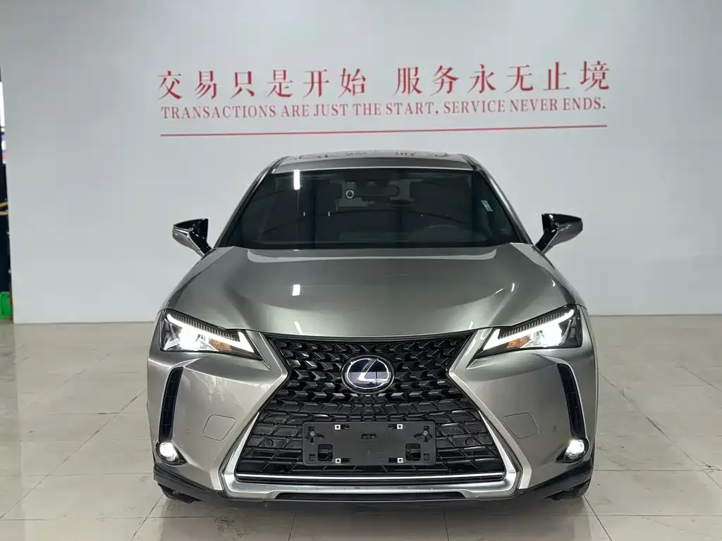 Lexus UX — фото 5