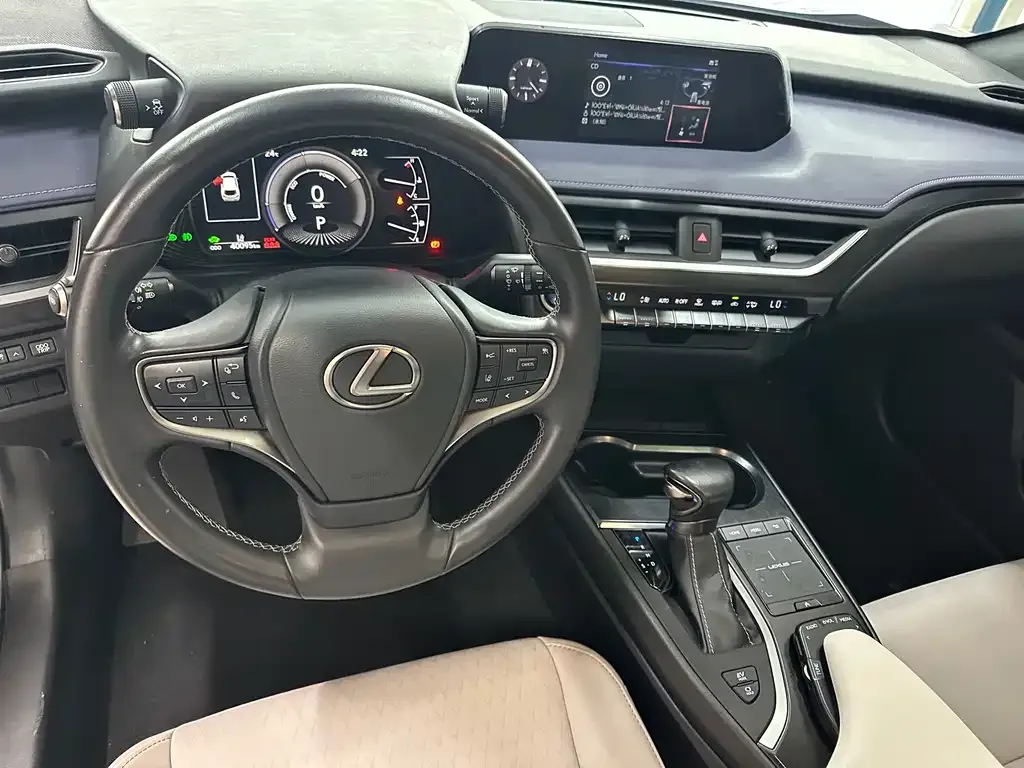 Lexus UX — фото 9