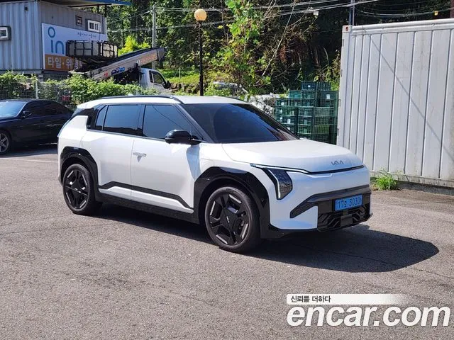 Kia EV3 — фото 2