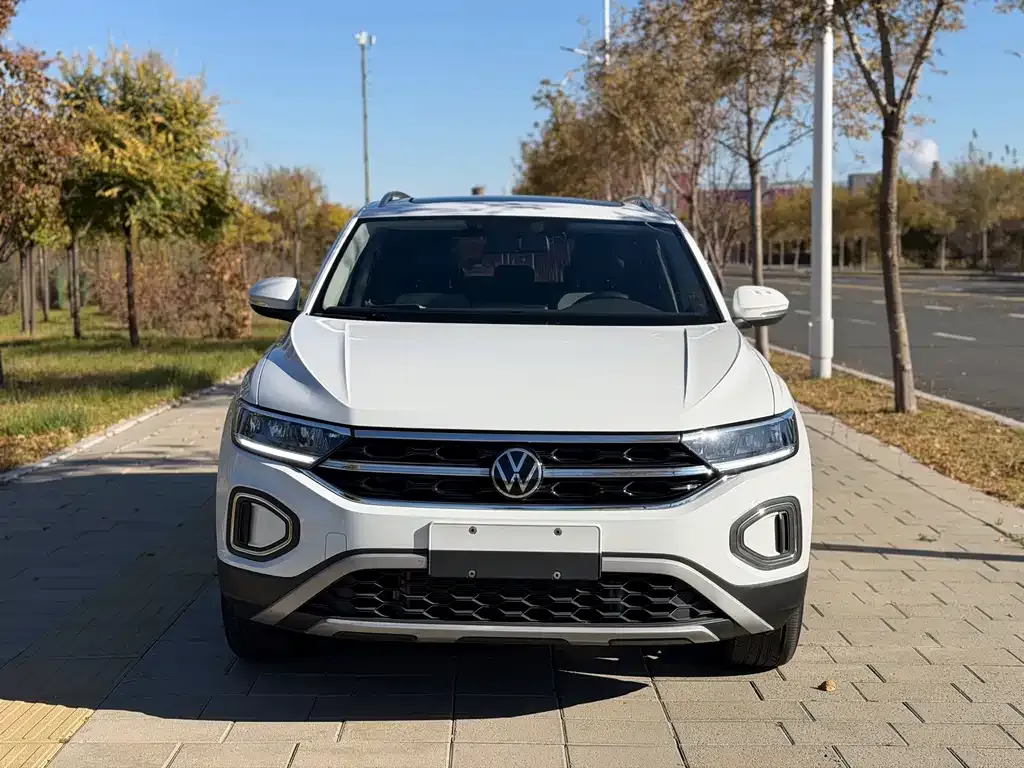 Volkswagen T-Roc — фото 5