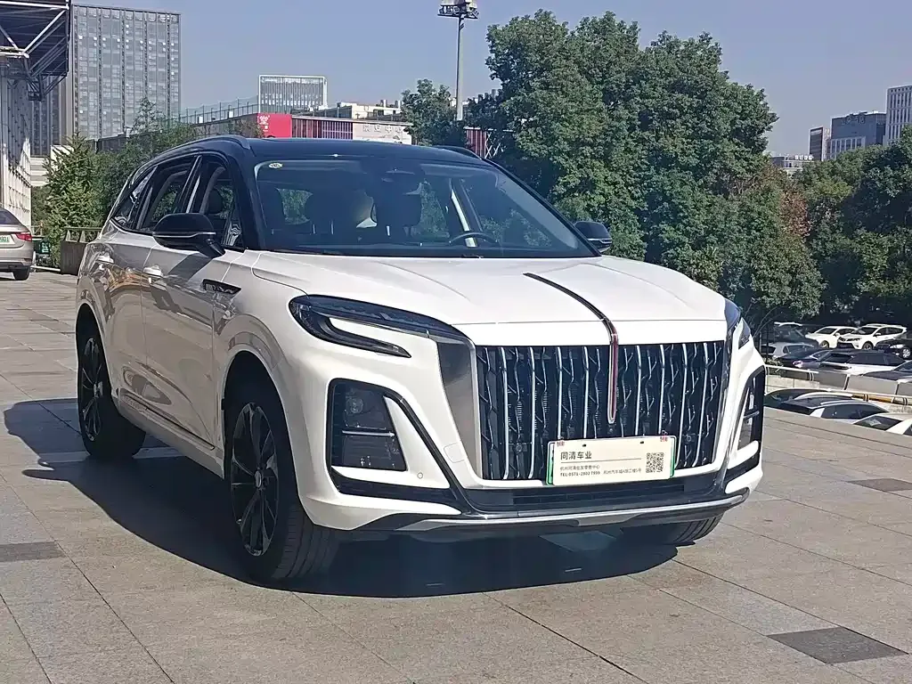 Hongqi HS3 PHEV — фото 6