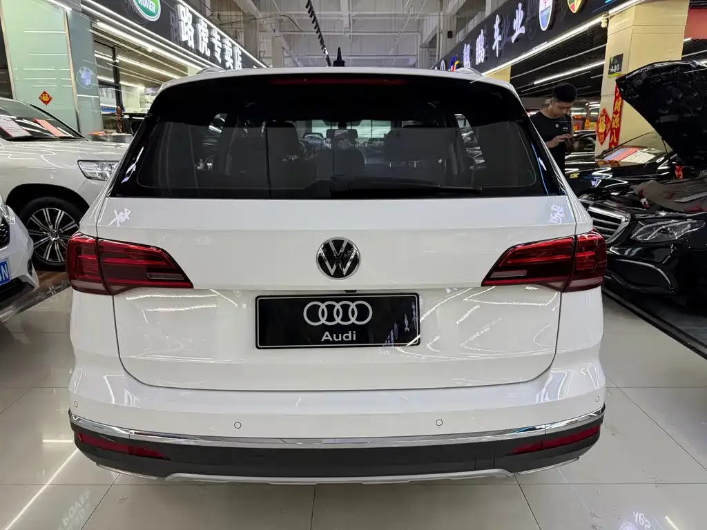 Volkswagen Tharu — фото 2