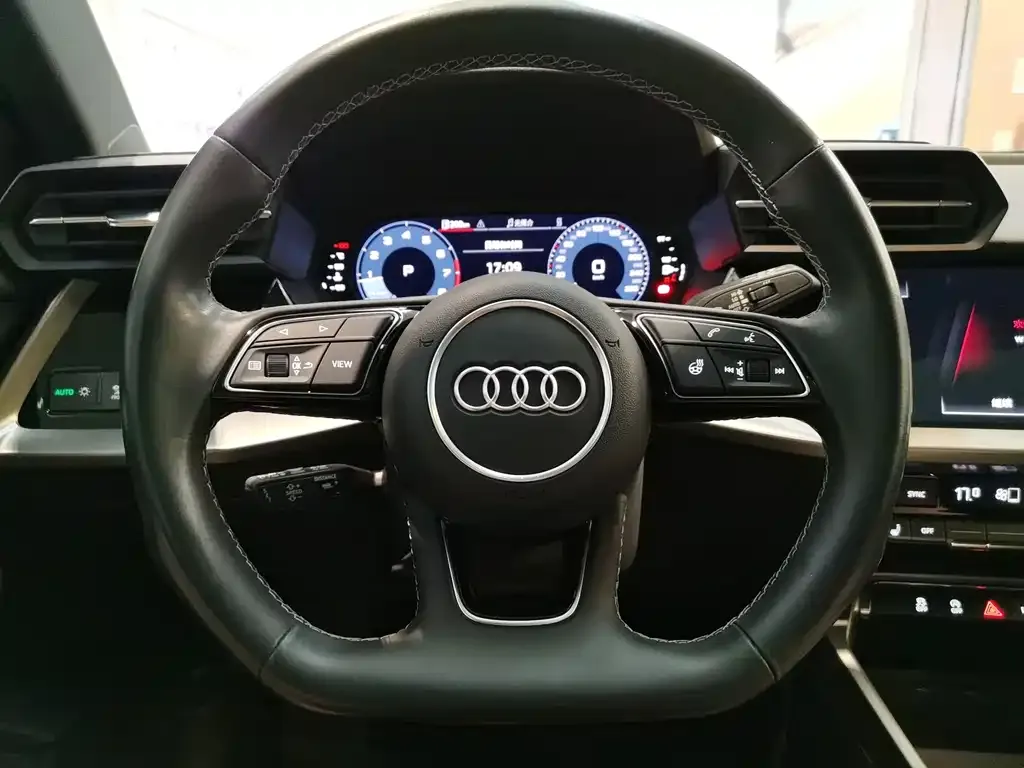 Audi A3 — фото 8