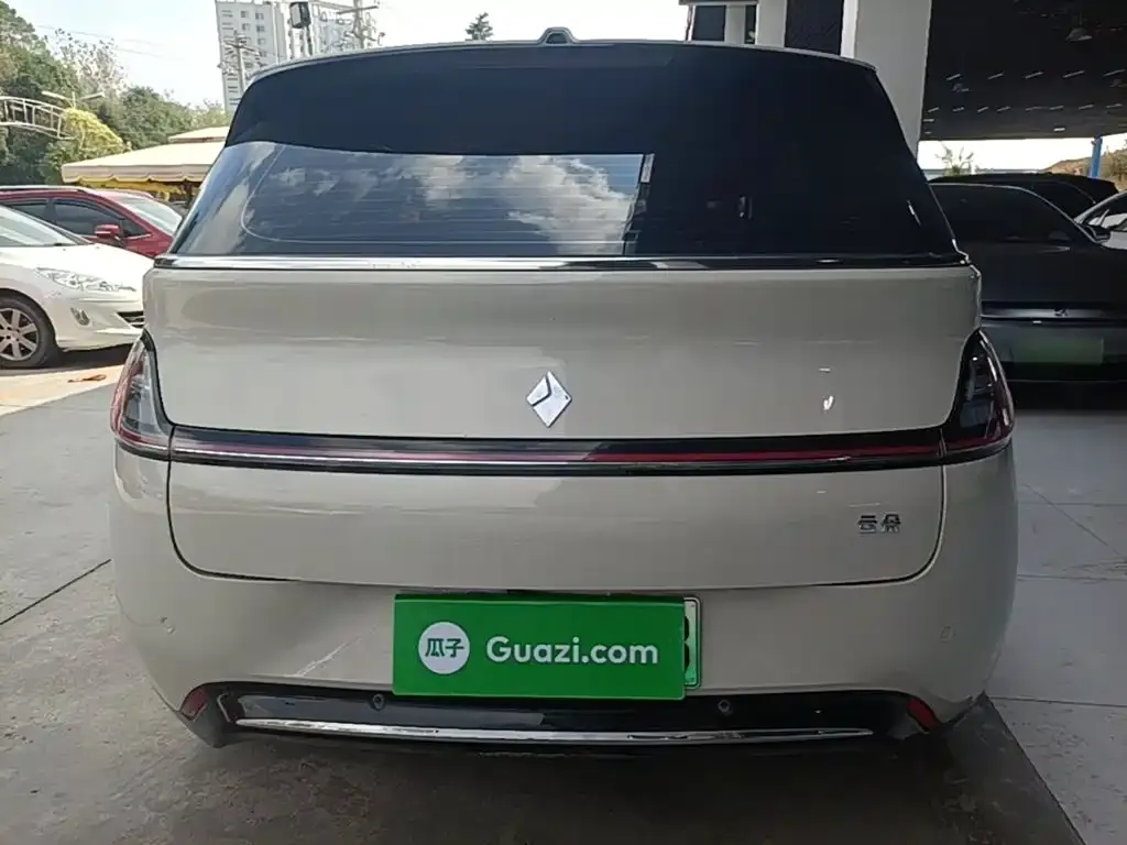 Baojun Yunduo — фото 1