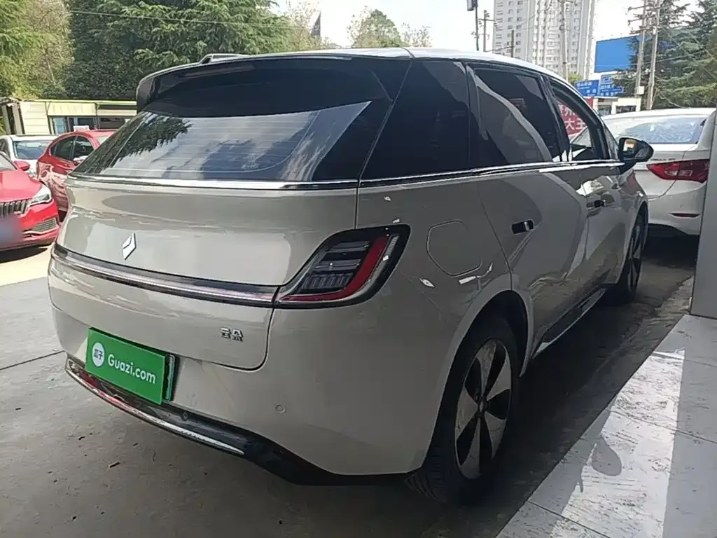Baojun Yunduo — фото 8