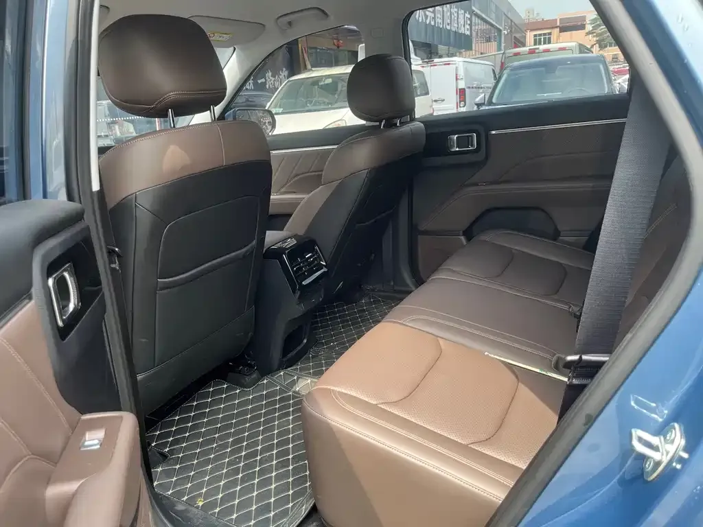 Wuling Xingguang 560 New Energy — фото 10
