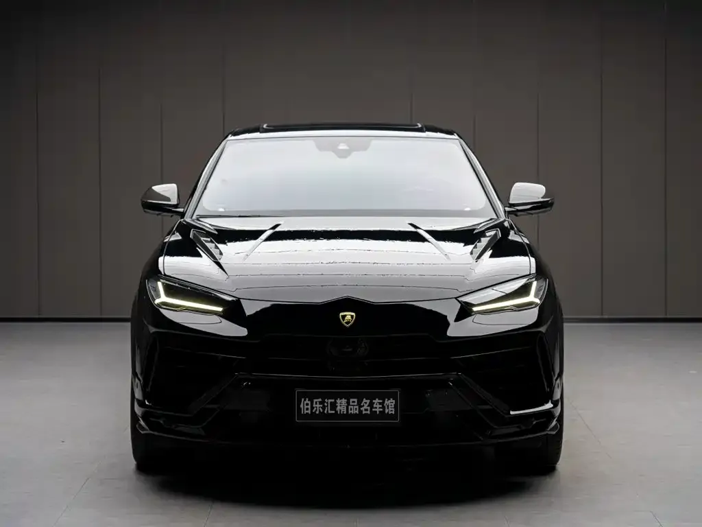 Lamborghini Urus — фото 3