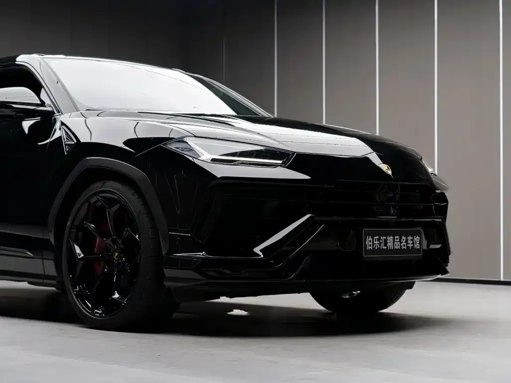 Lamborghini Urus — фото 5