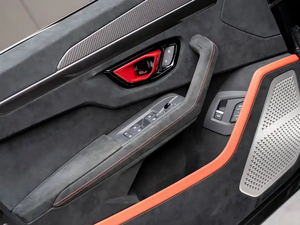 Lamborghini Urus — фото 4