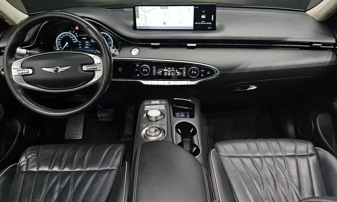 Genesis GV70 — фото 10