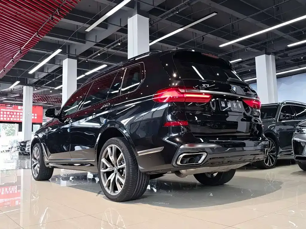 BMW X7 — фото 4