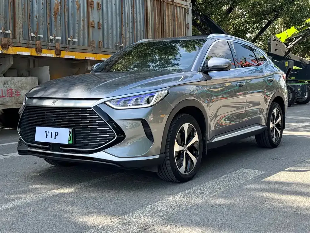 BYD PLUS New Energy — фото 1