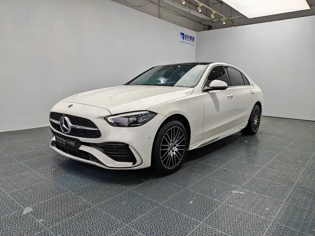 Mercedes-Benz C-Class — фото 1
