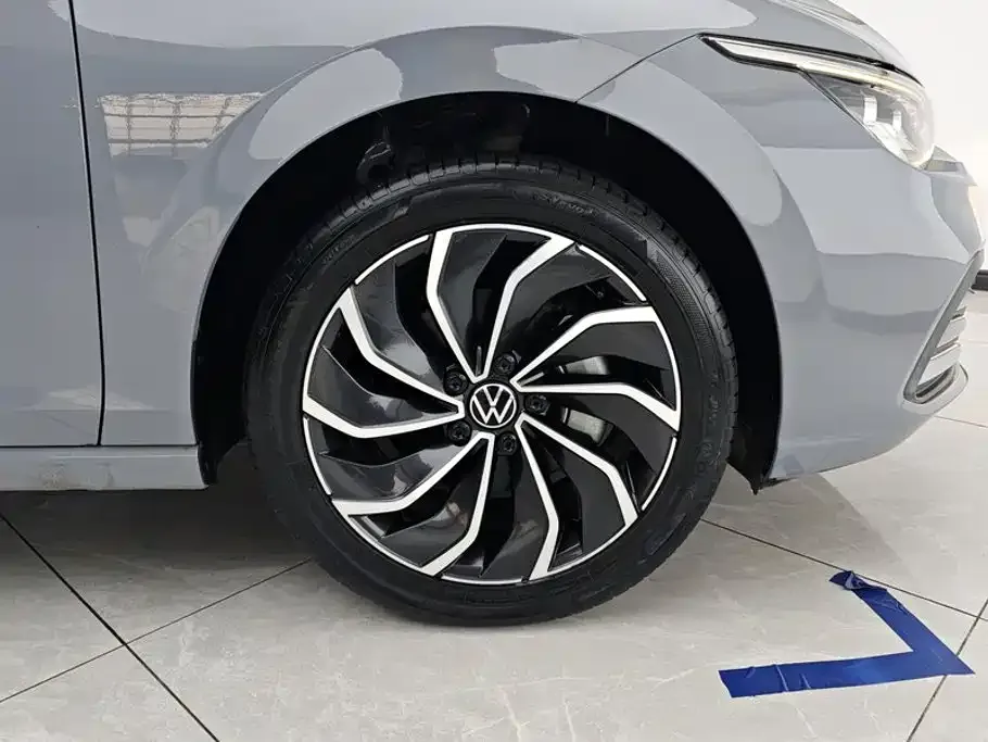 Volkswagen Golf — фото 4