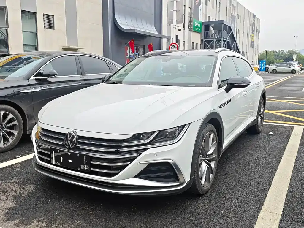 Volkswagen CC — фото 1