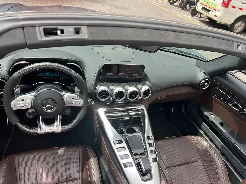 Mercedes-Benz AMG GT — фото 8