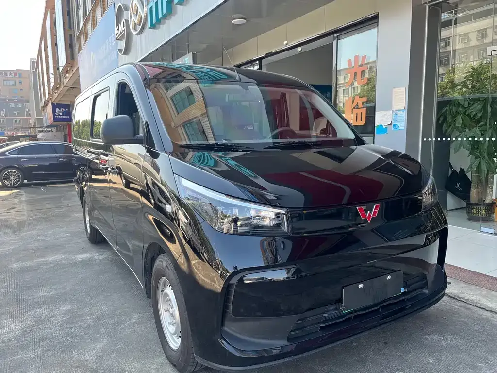 Wuling Yangguang Pro — фото 8
