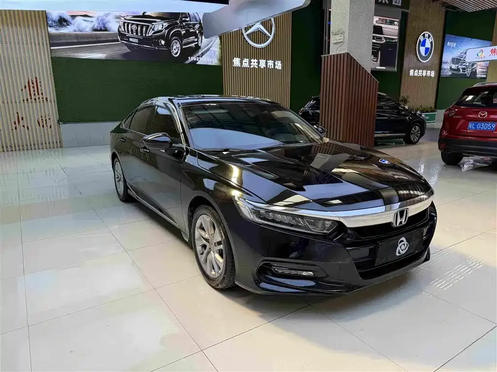 Honda Accord — фото 6
