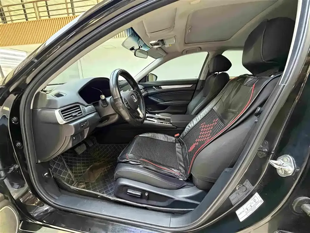 Honda Accord — фото 3