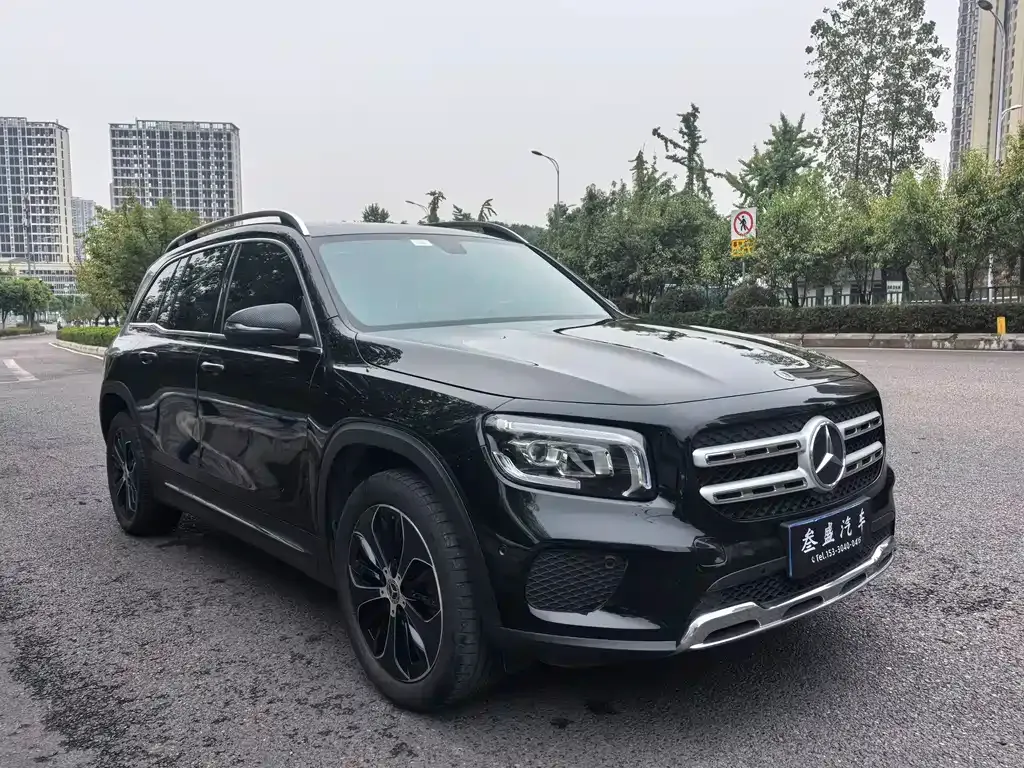Mercedes-Benz GLB — фото 10