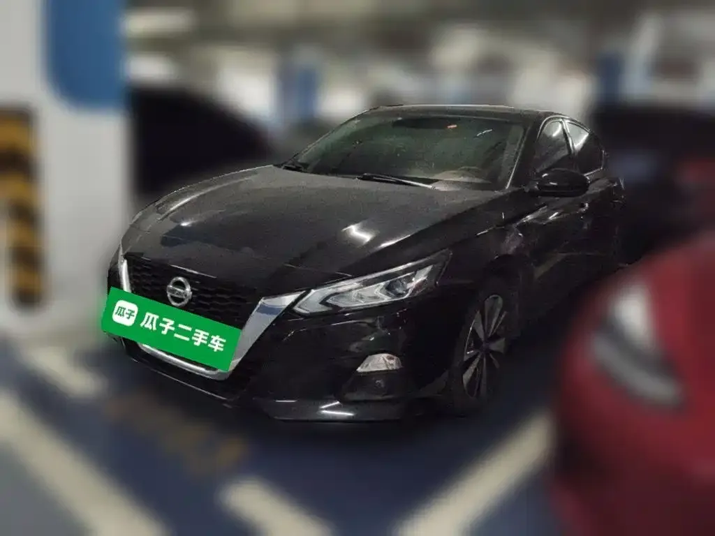 Nissan Teana — фото 1